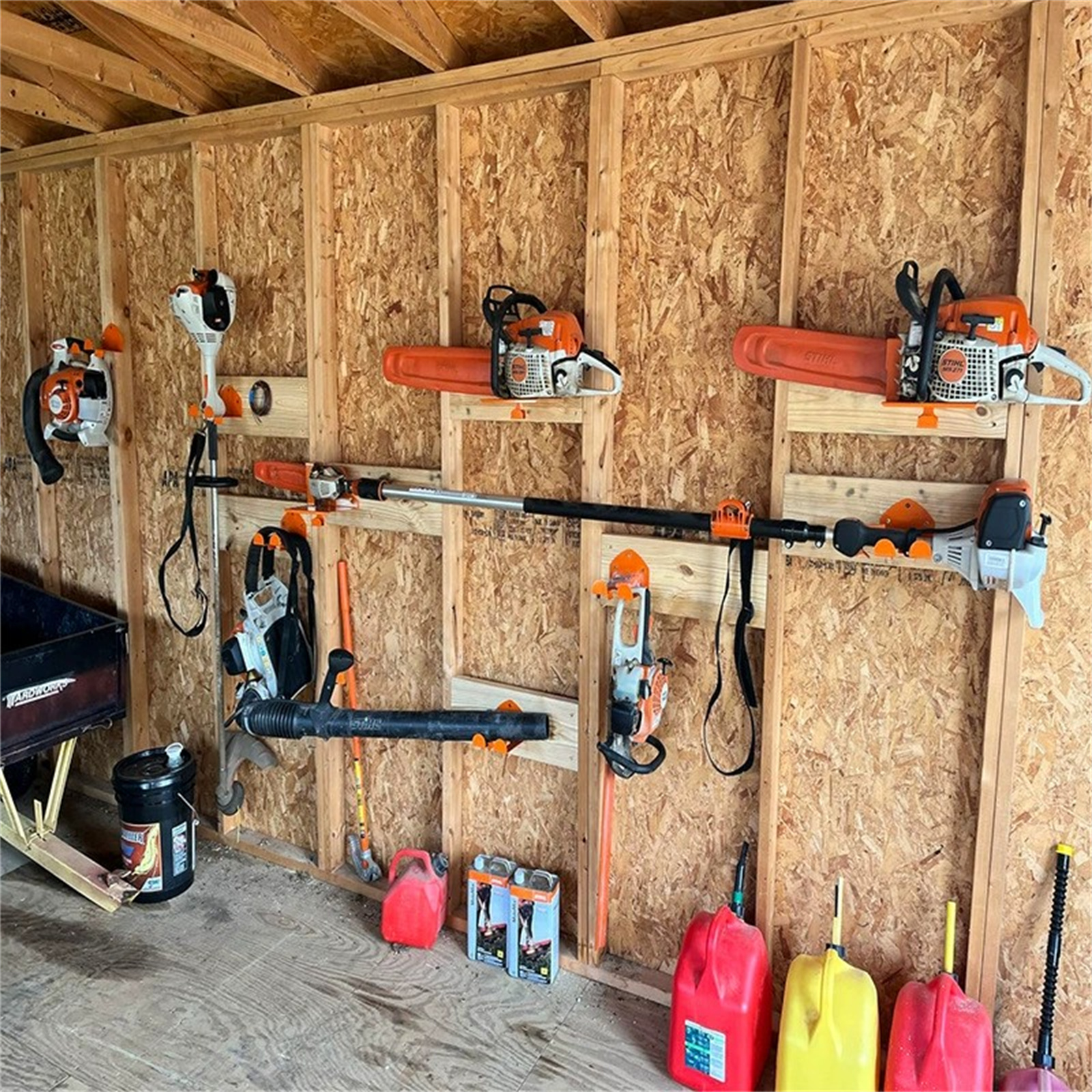 Adjustable Chainsaw Wall Mount - Woodworking Garage avaliação e preço